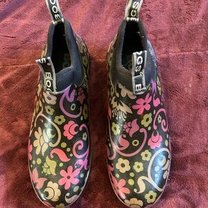 Bog Boots Size 9